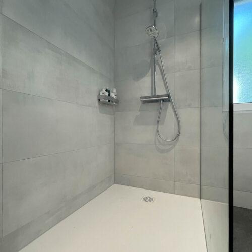 Komplettsanierung Badezimmer, barrierefreie Dusche, Linz - BICHLER Installation & Sanitär GmbH