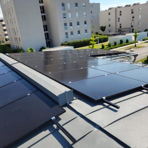 Photovoltaik Anlage Leonding, Blechfalzdach - BICHLER Installation & Sanitär GmbH